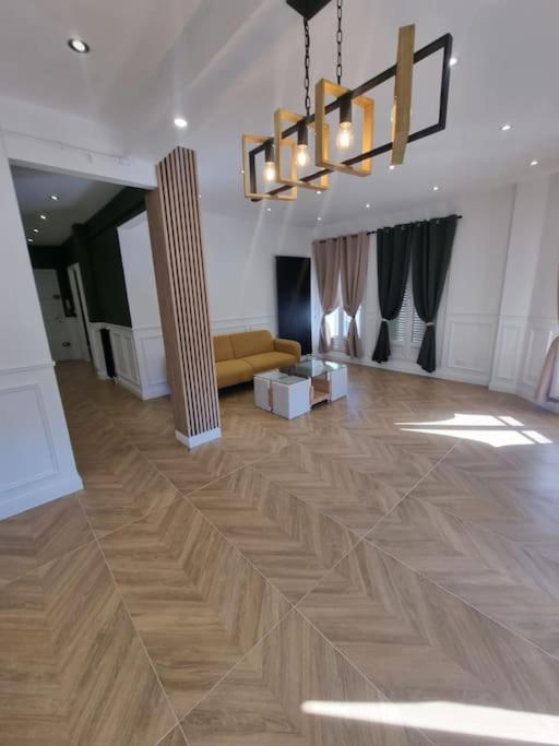 Location Appartement Beauvais Exterior foto